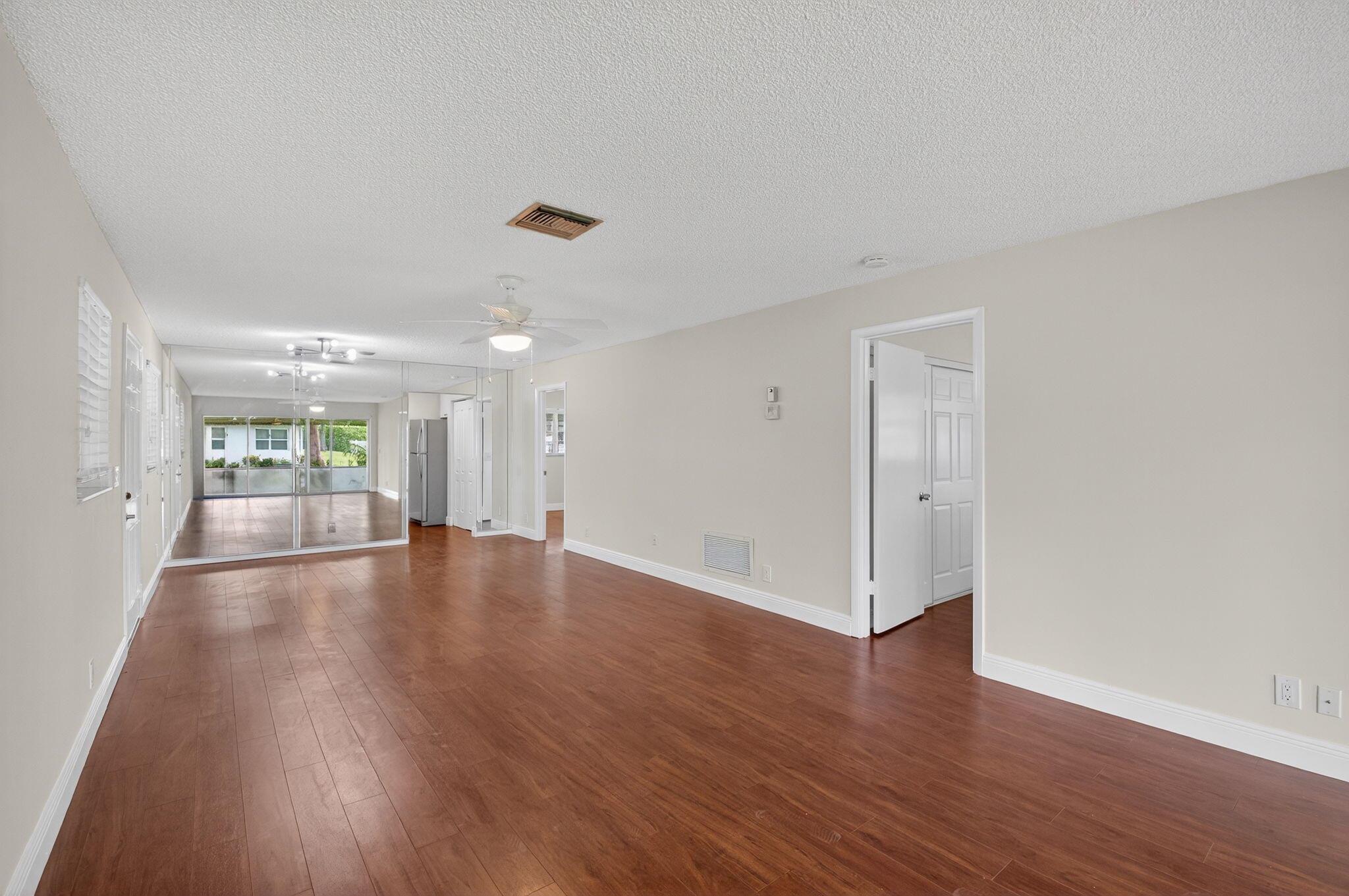 COUNTRY MANORS CONDO - Residential