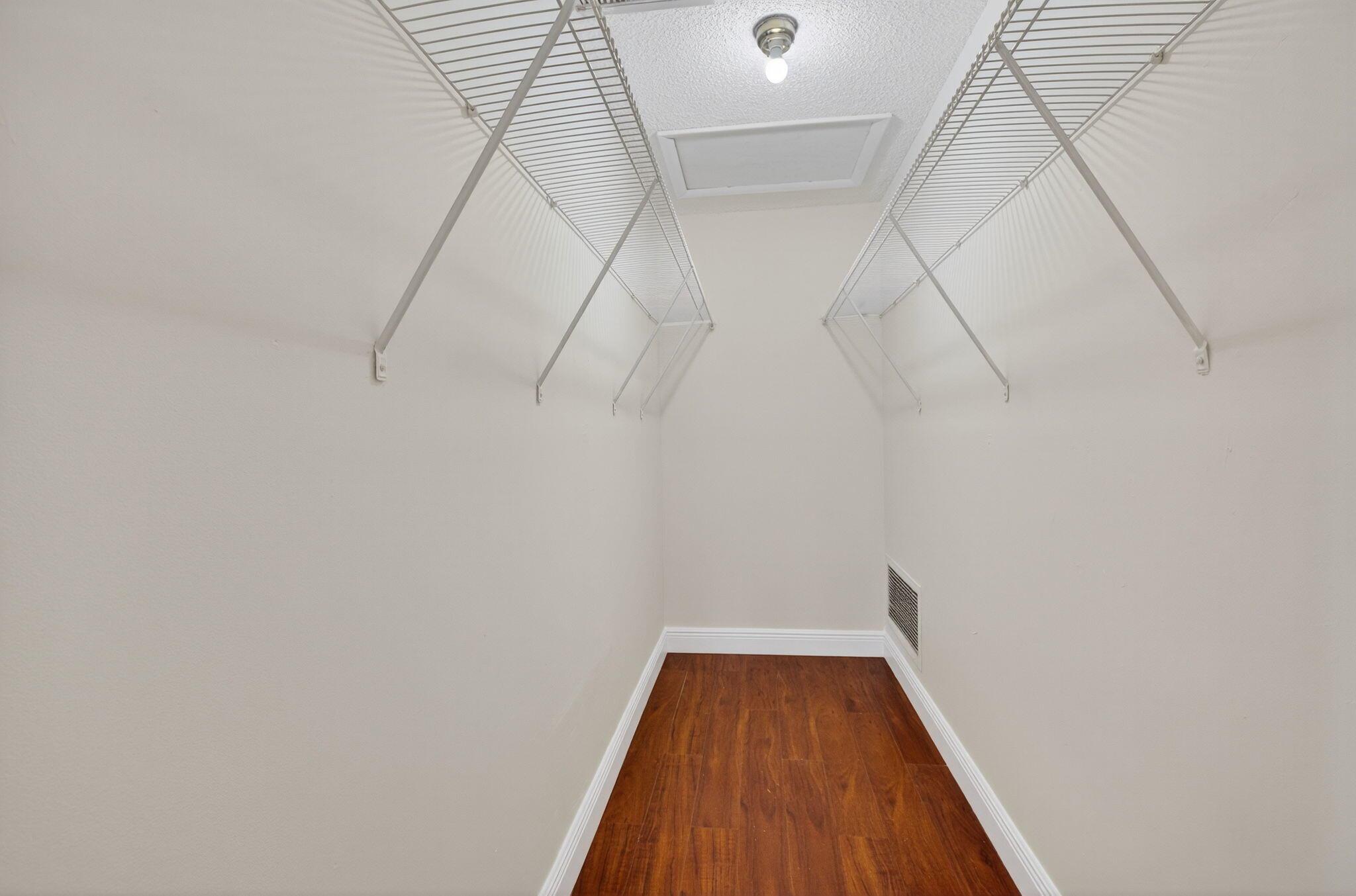 COUNTRY MANORS CONDO - Residential