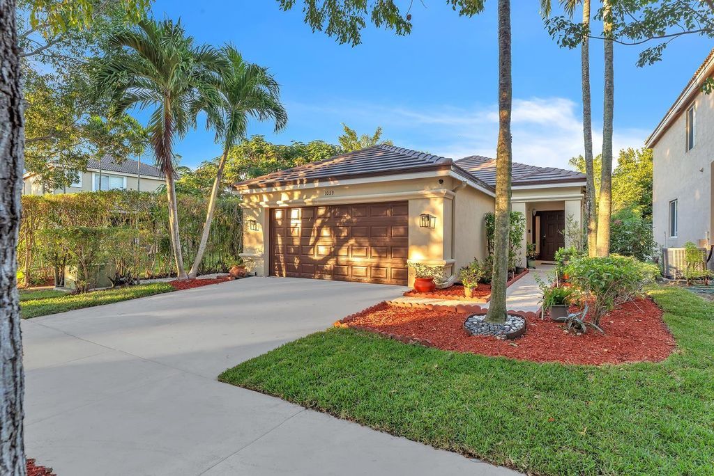 Photo of 1059 Golden Cane Drive, Weston, FL 33327 (MLS # F10549710)