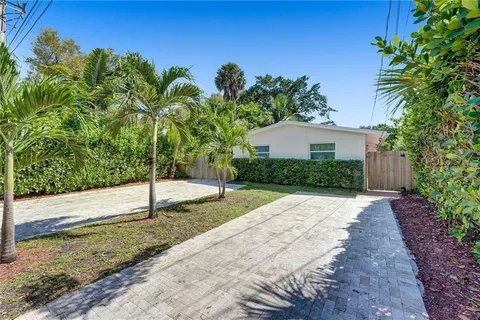 1824 SW 20th St Unit B, Fort Lauderdale, FL MLS: F10499574