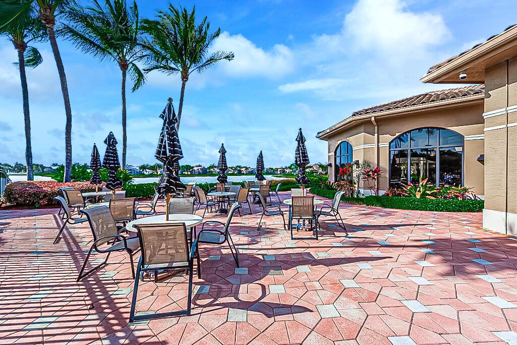 VALENCIA SHORES - Residential