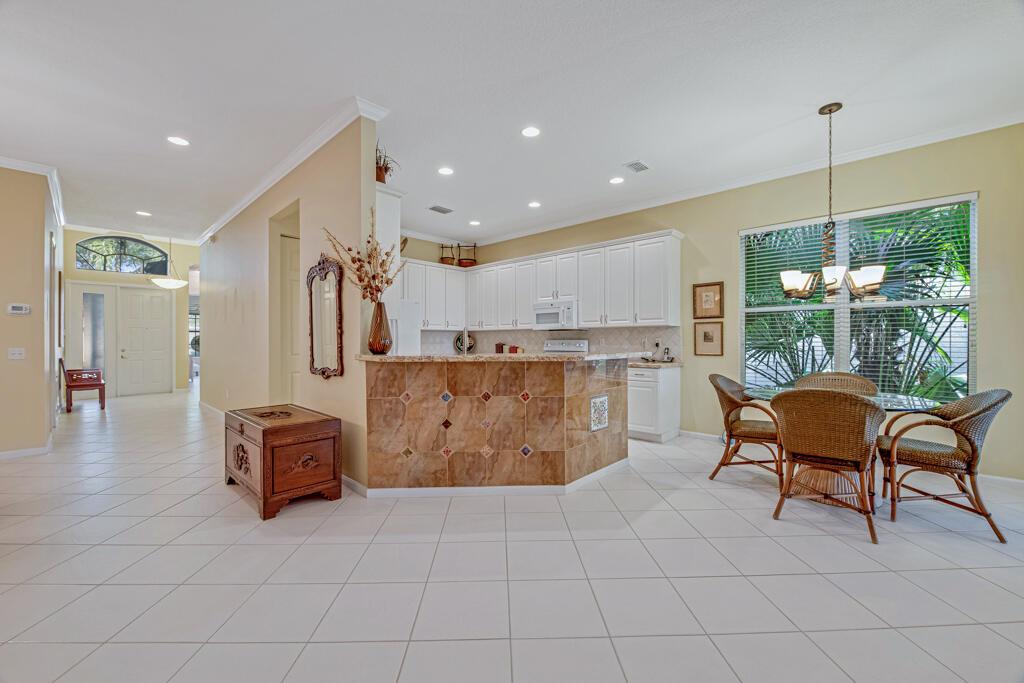8298 Sandpiper Glen Drive