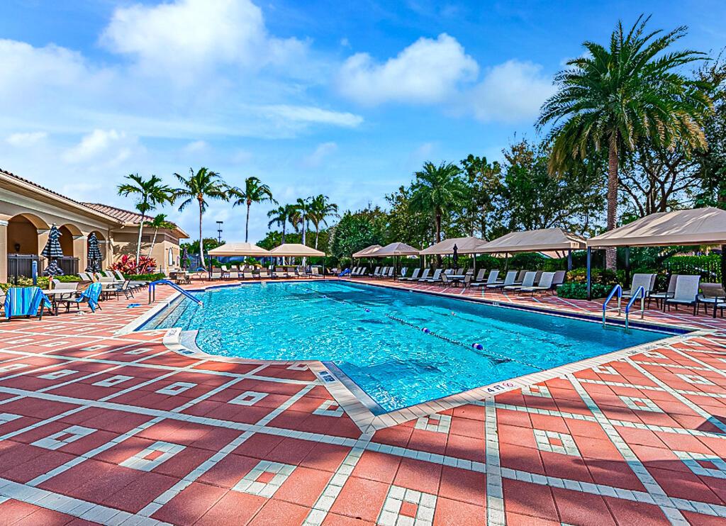 VALENCIA SHORES - Residential