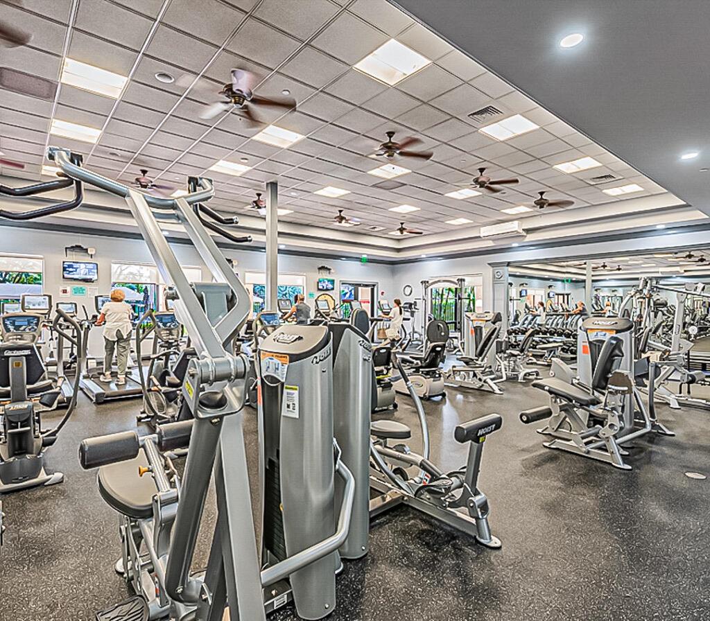 VALENCIA SHORES - Residential