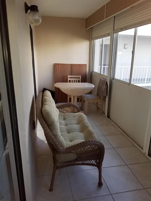 KINGS POINT CAPRI CONDOS - Residential Lease