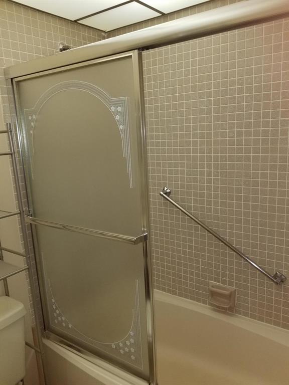 KINGS POINT CAPRI CONDOS - Residential Lease