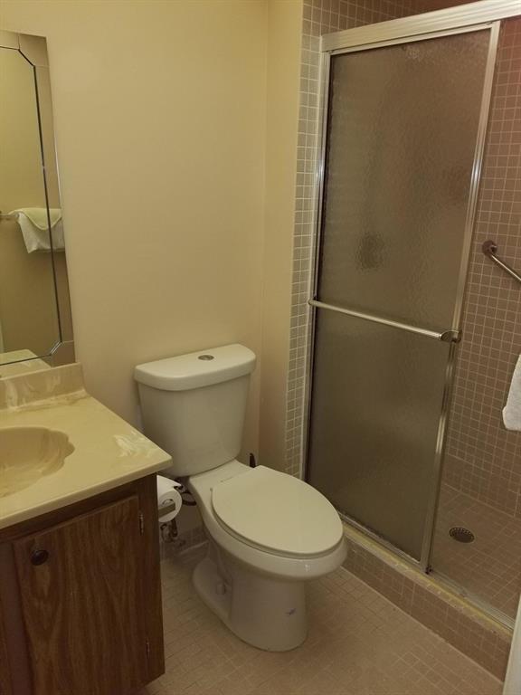 KINGS POINT CAPRI CONDOS - Residential Lease