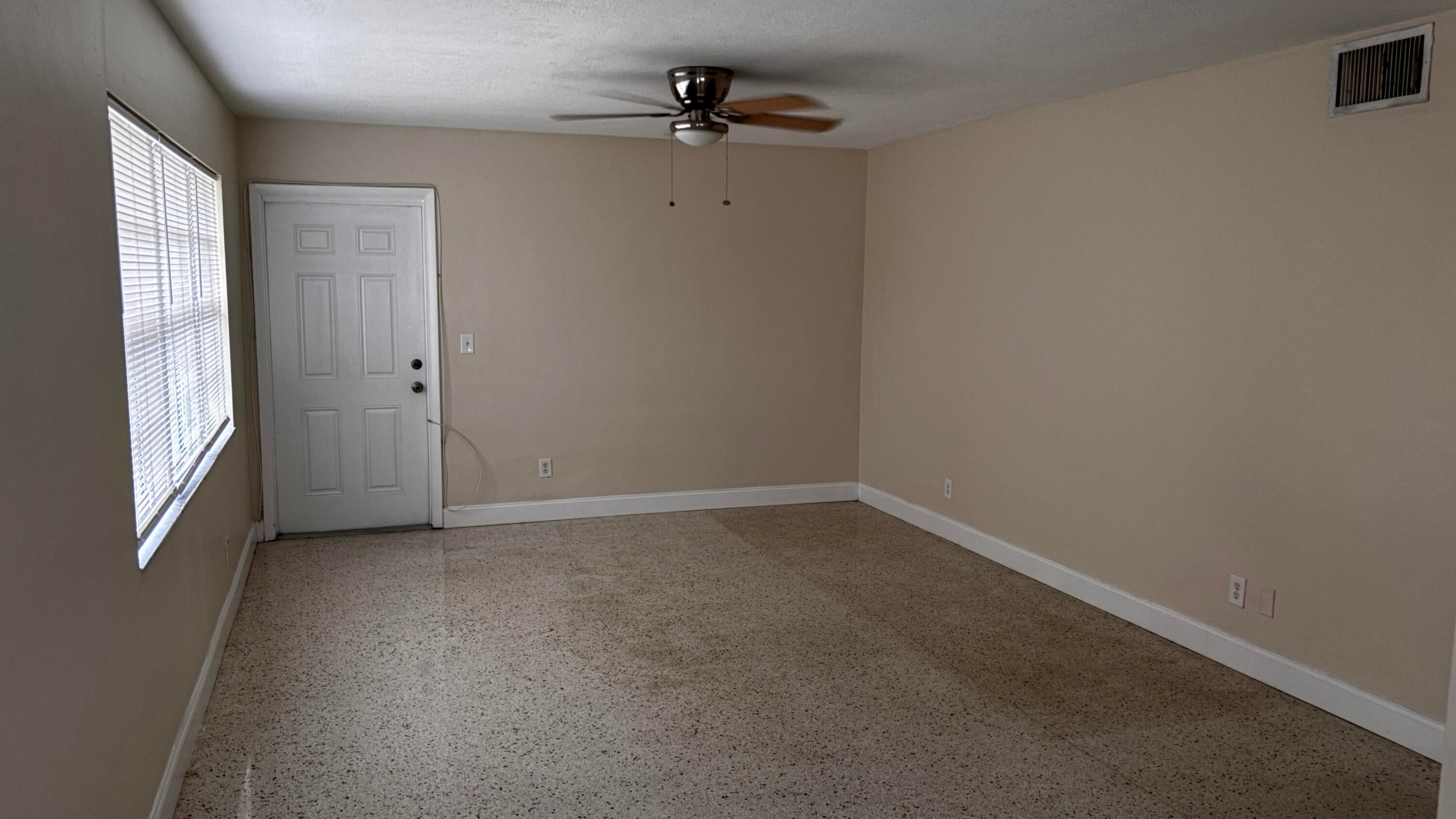 250 NE 40TH Street 38