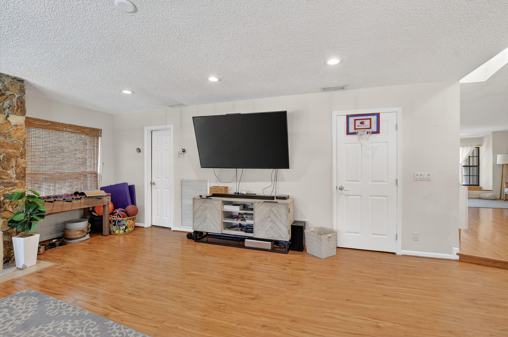 THORNHILL GREEN - Residential