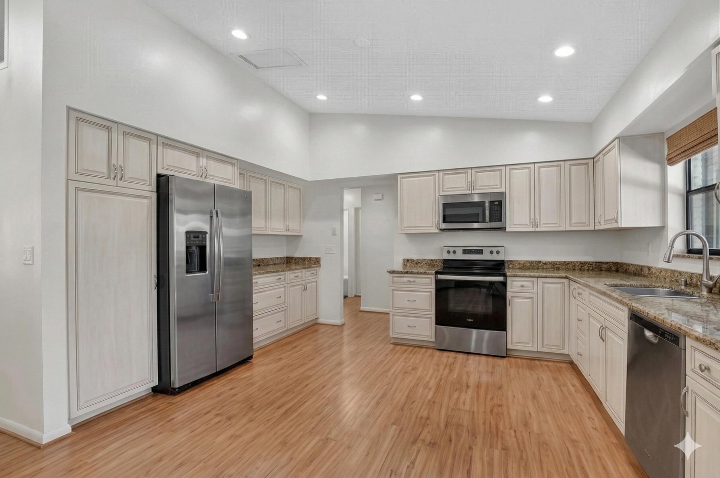 THORNHILL GREEN - Residential