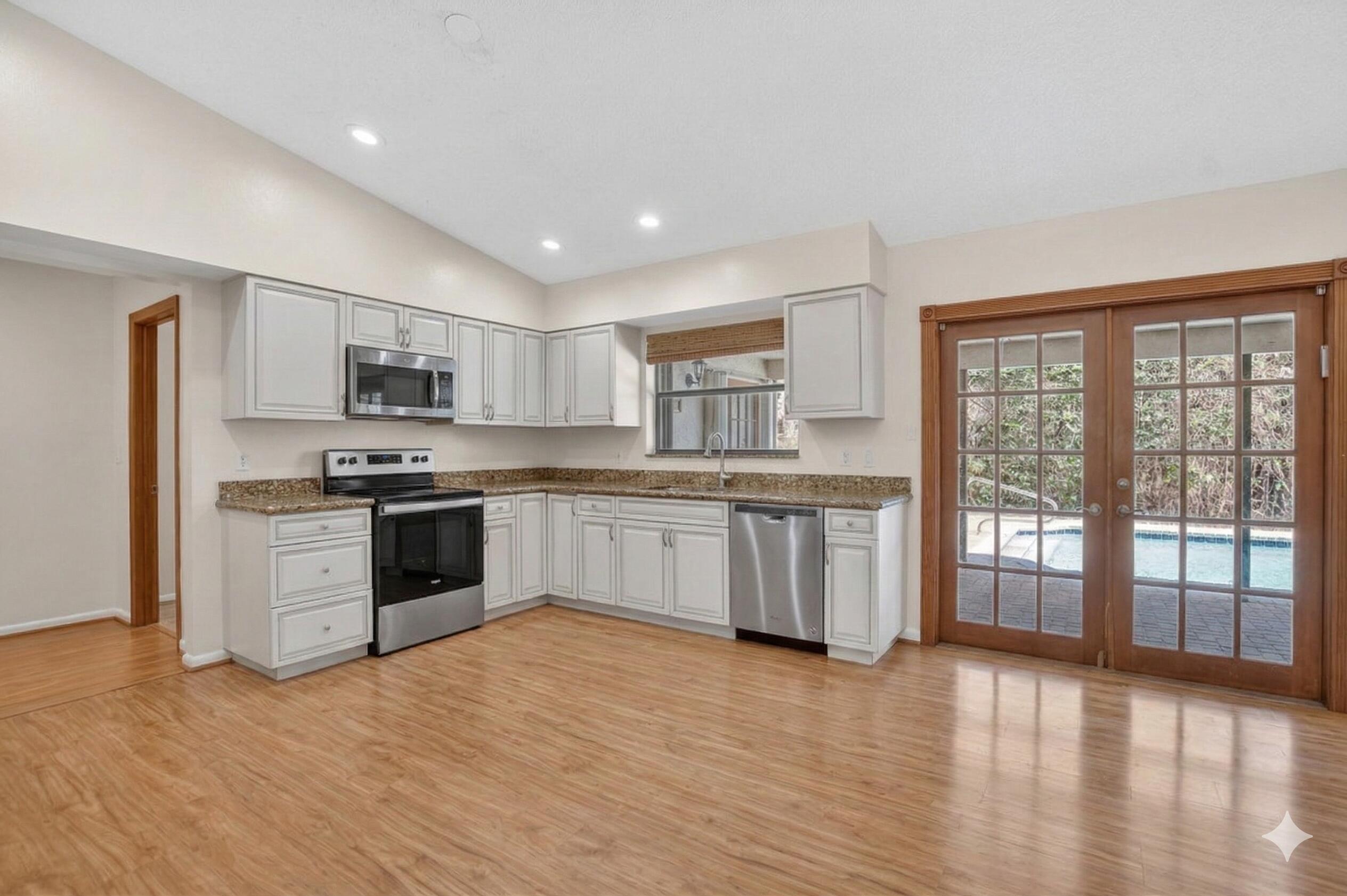 THORNHILL GREEN - Residential