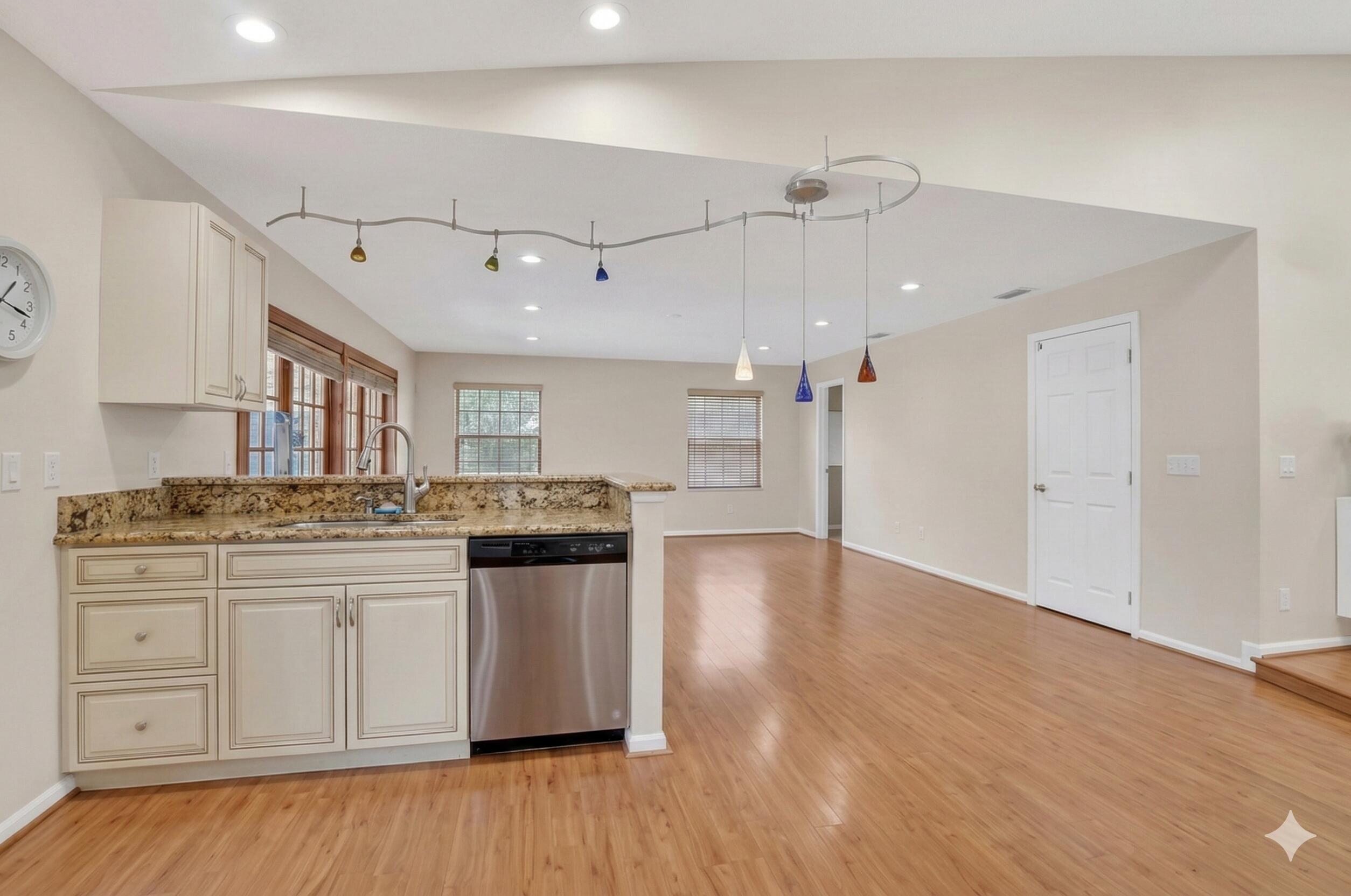 THORNHILL GREEN - Residential