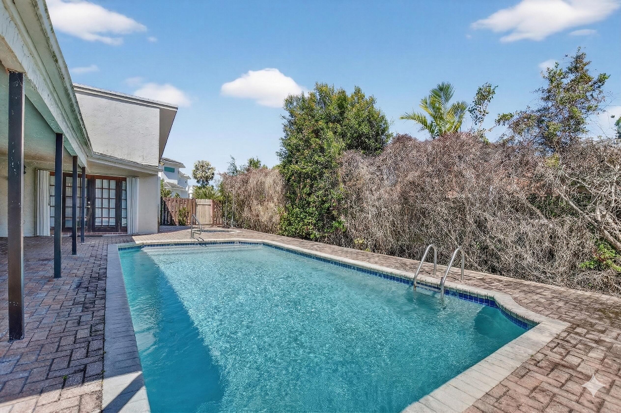 THORNHILL GREEN - Residential