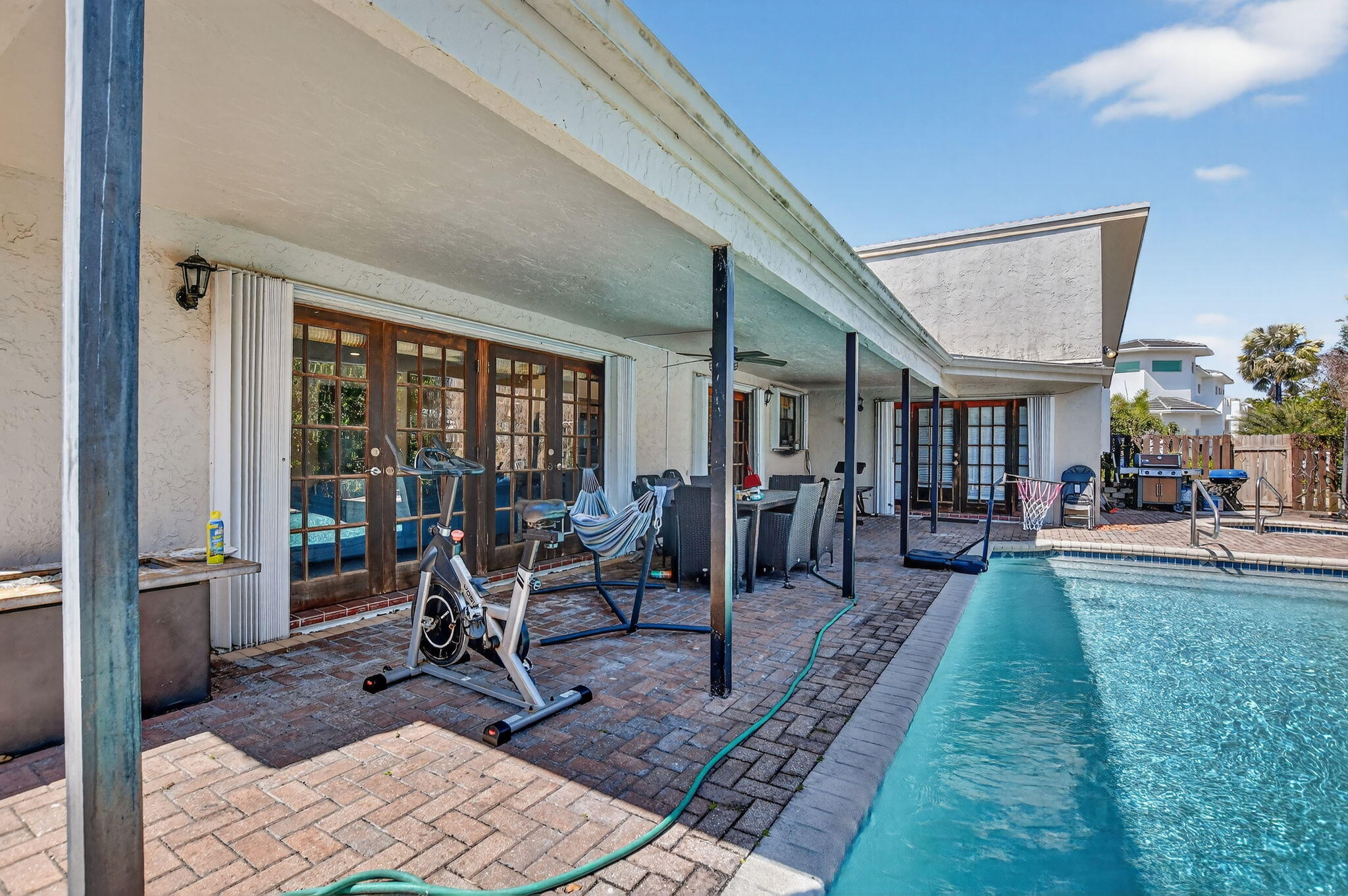 THORNHILL GREEN - Residential