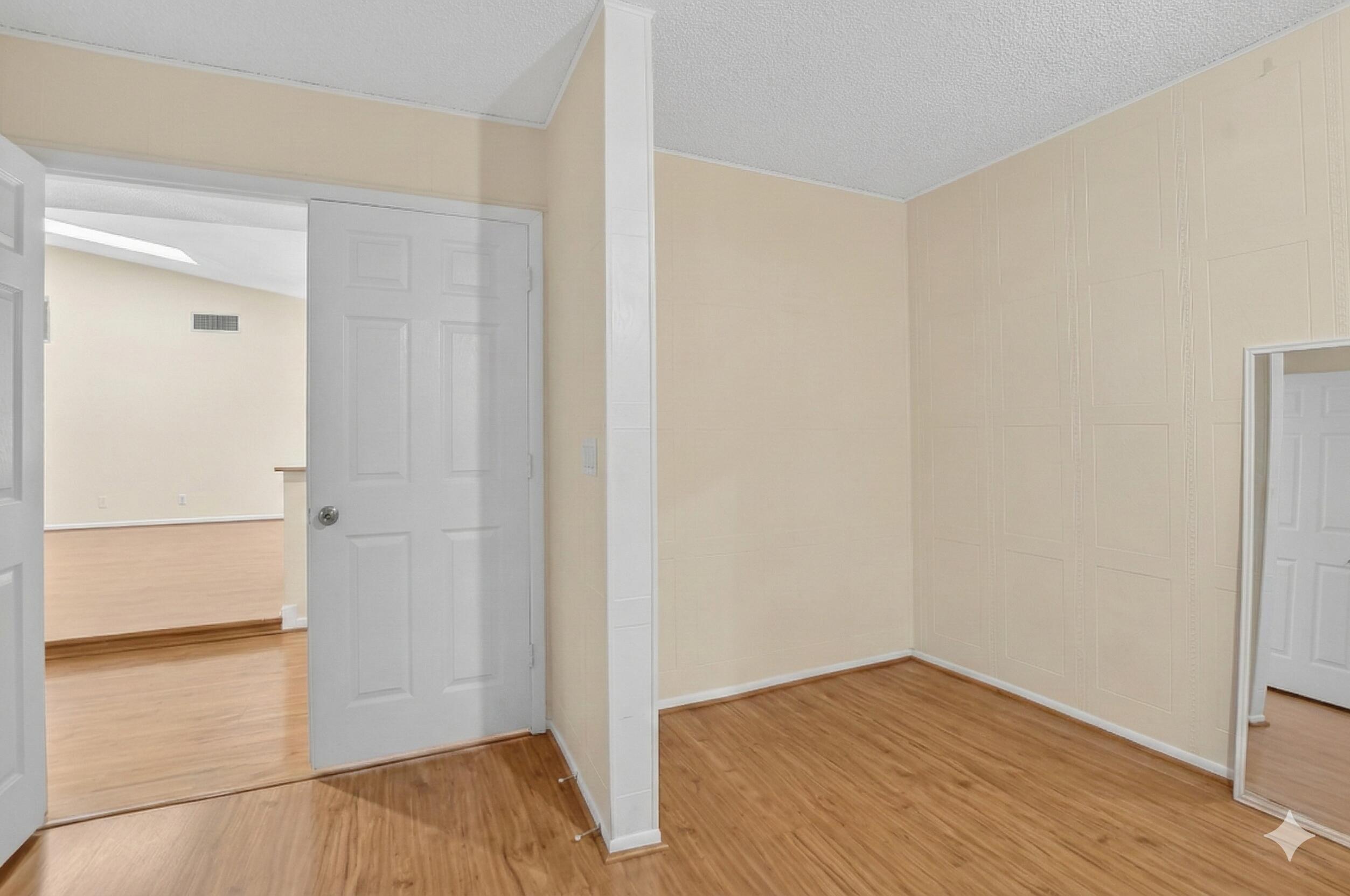 THORNHILL GREEN - Residential