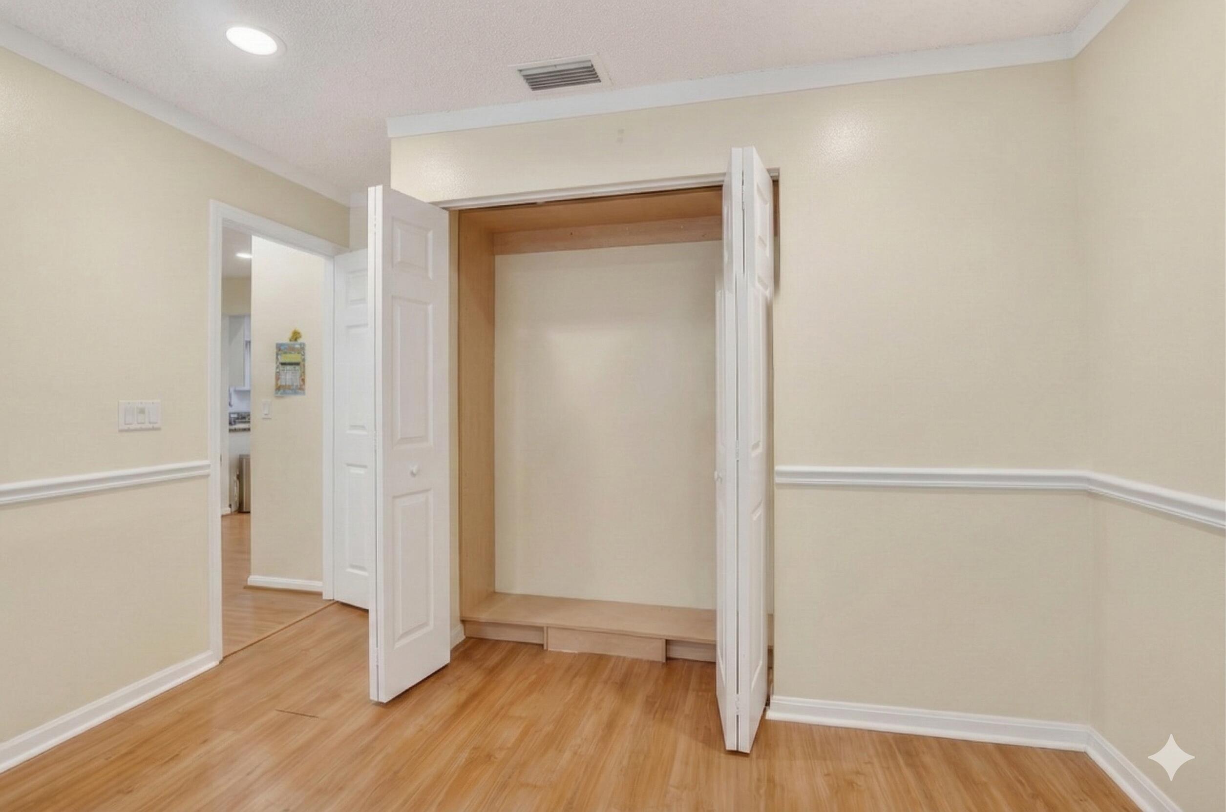 THORNHILL GREEN - Residential