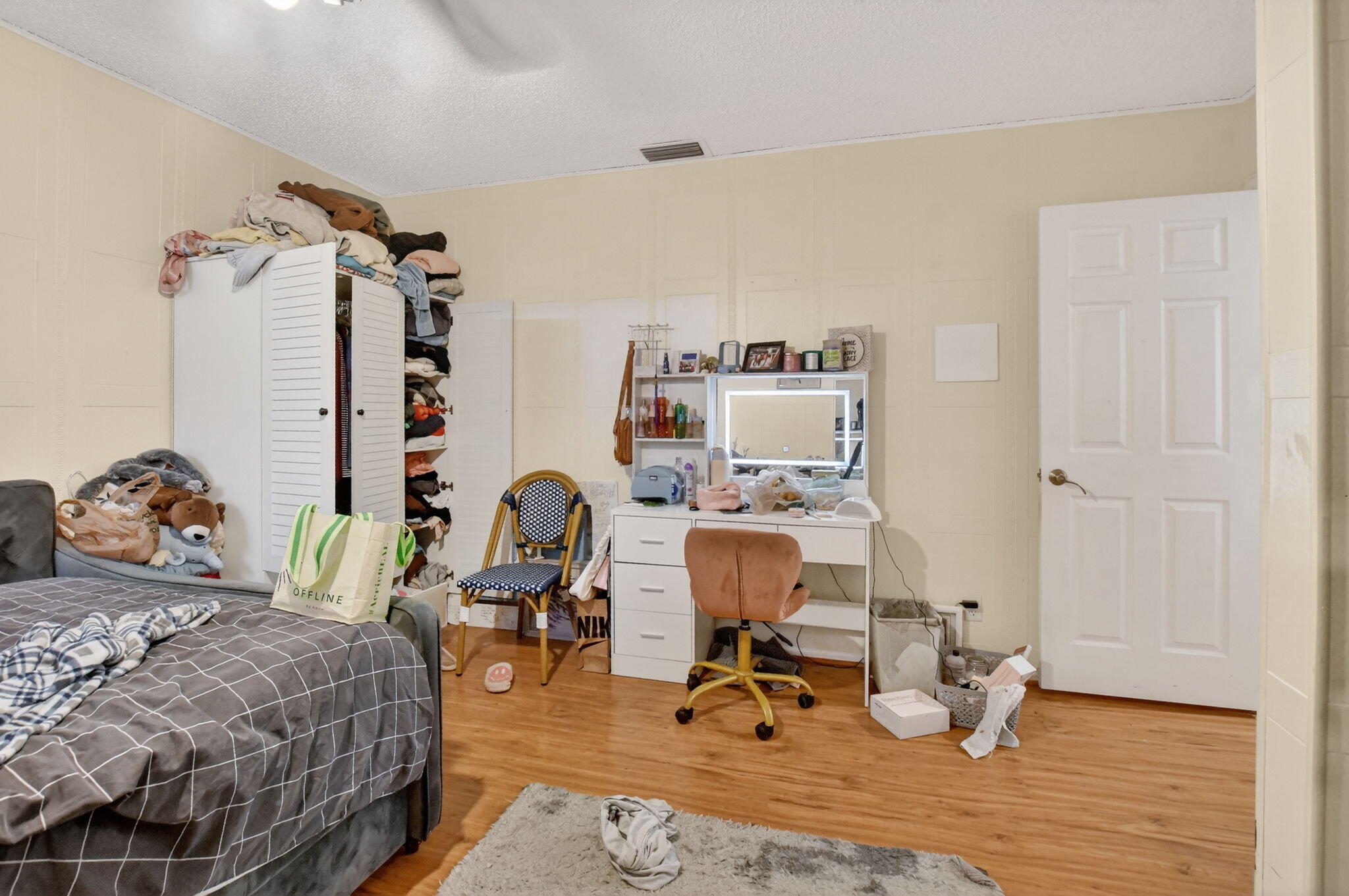 THORNHILL GREEN - Residential