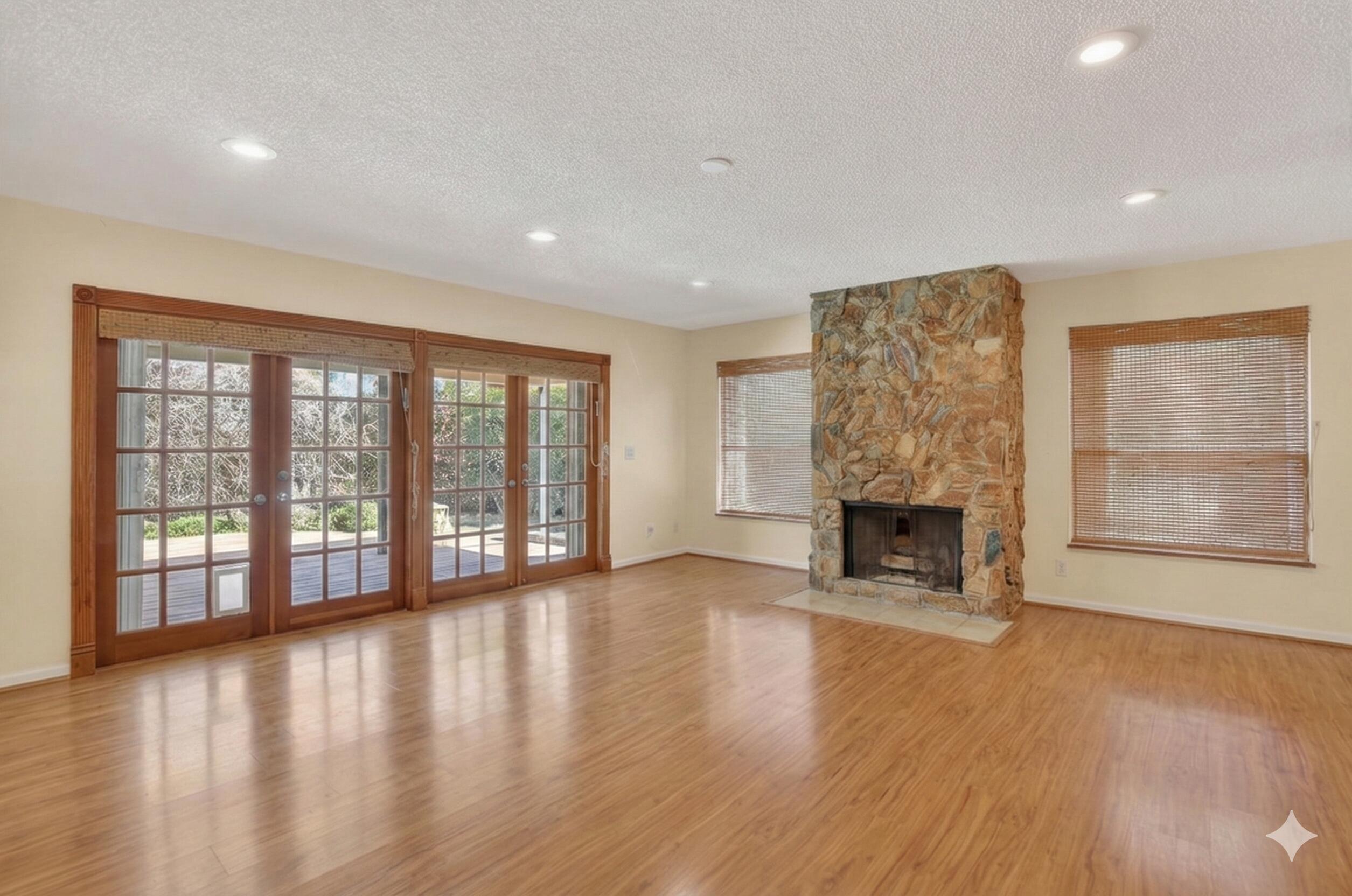 THORNHILL GREEN - Residential