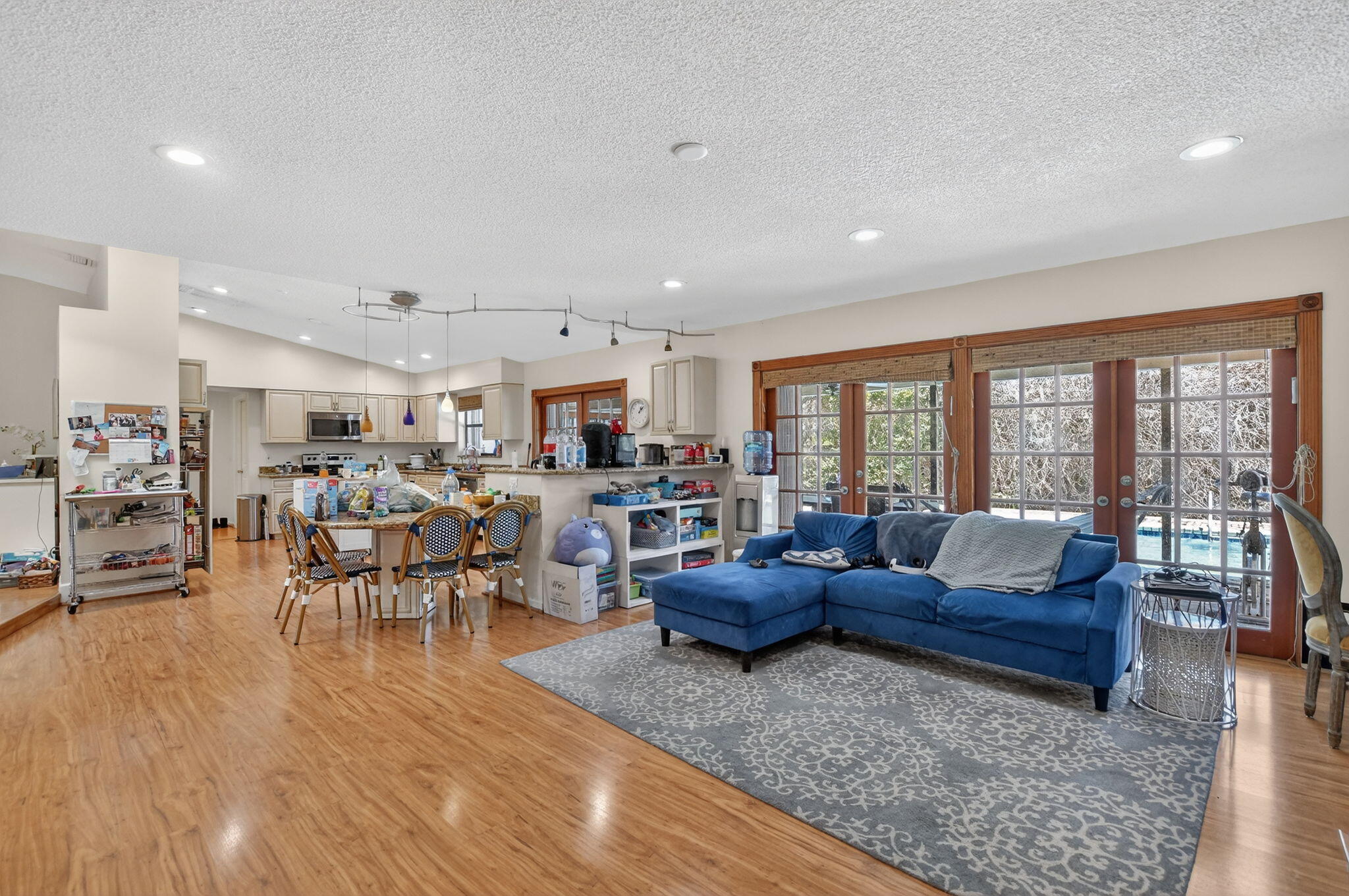 THORNHILL GREEN - Residential