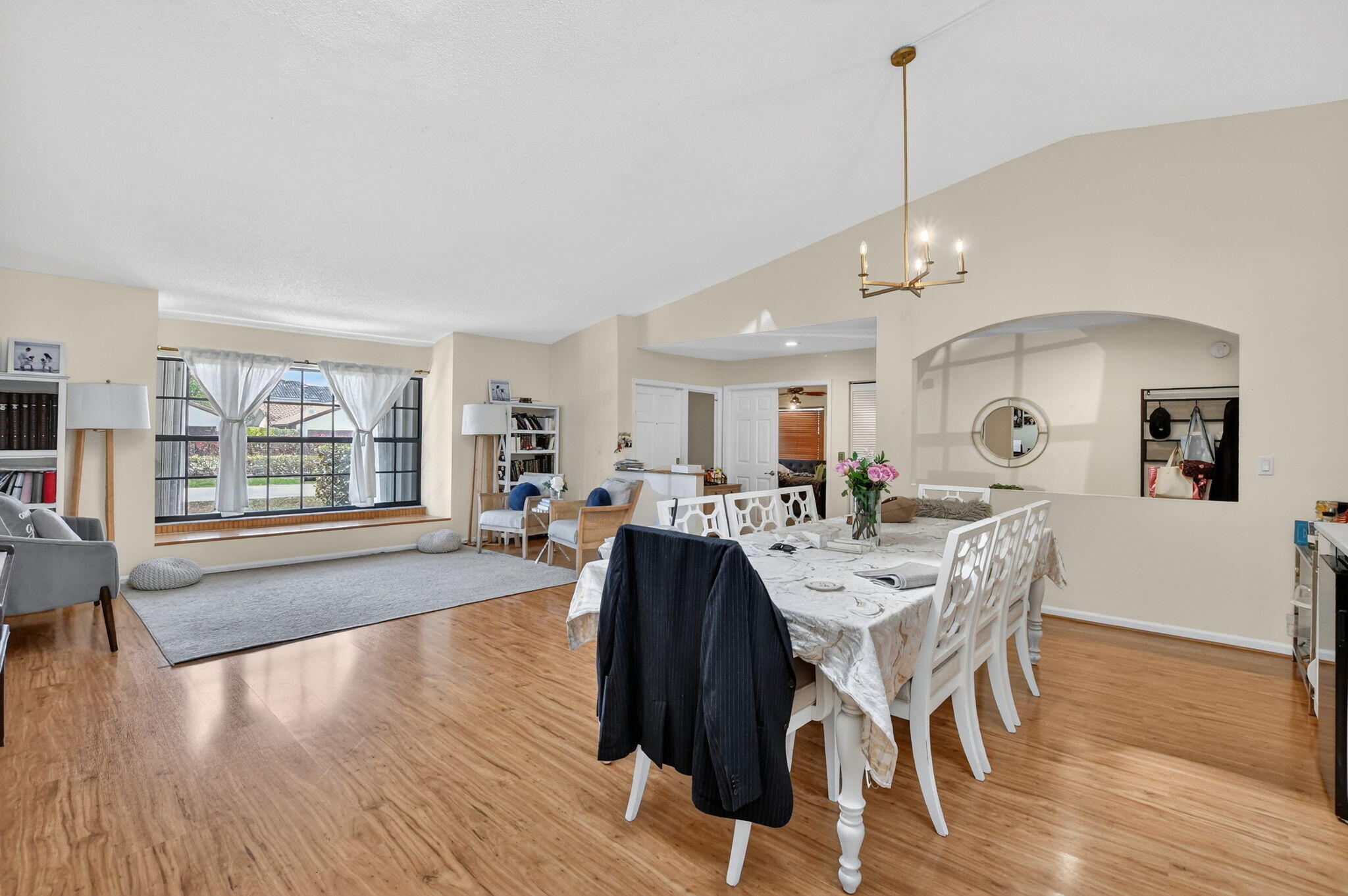 THORNHILL GREEN - Residential