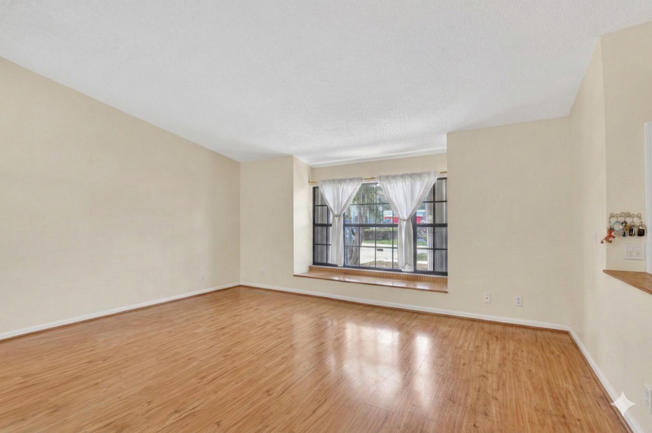 THORNHILL GREEN - Residential