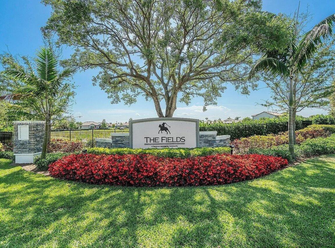 FIELDS AT GULFSTREAM POLO - Residential