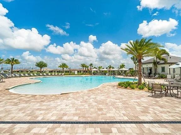 FIELDS AT GULFSTREAM POLO - Residential