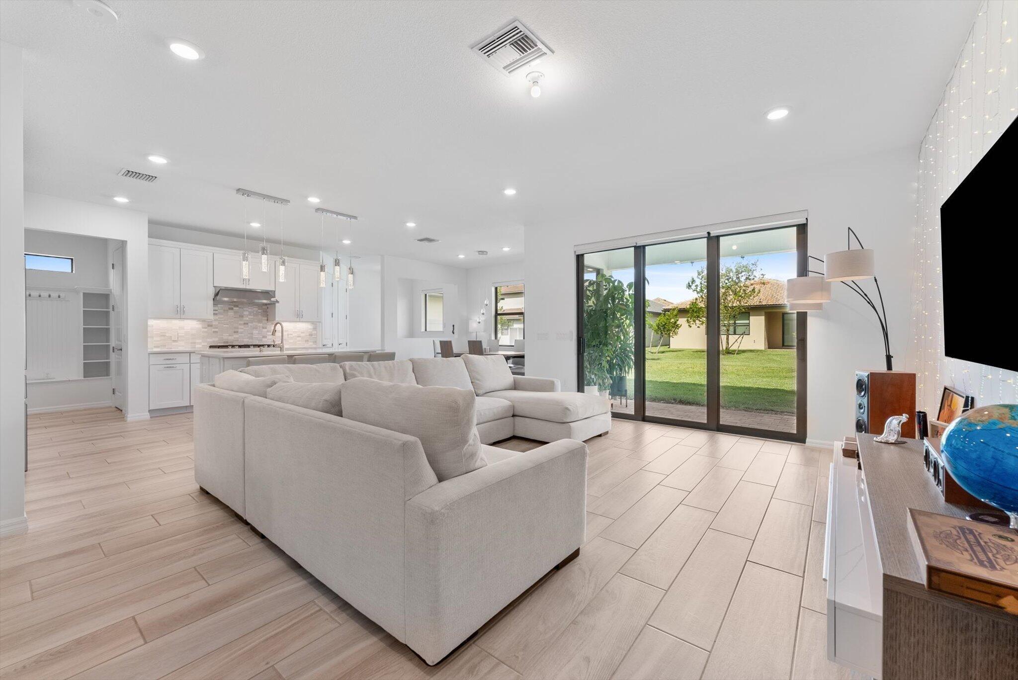 FIELDS AT GULFSTREAM POLO - Residential