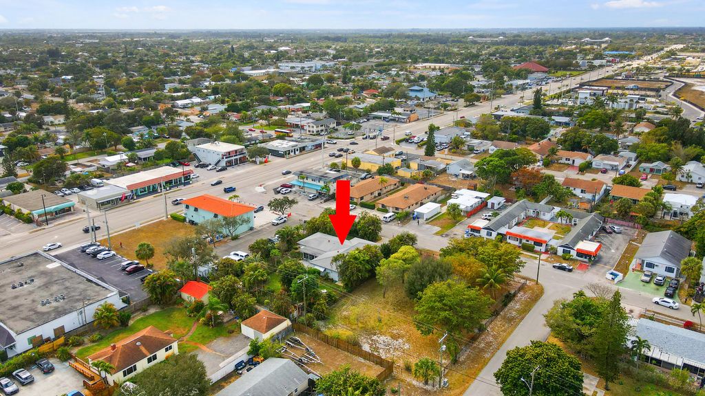 Photo of 426 N 5th Street, Lantana, FL 33462 (MLS # R11166195)