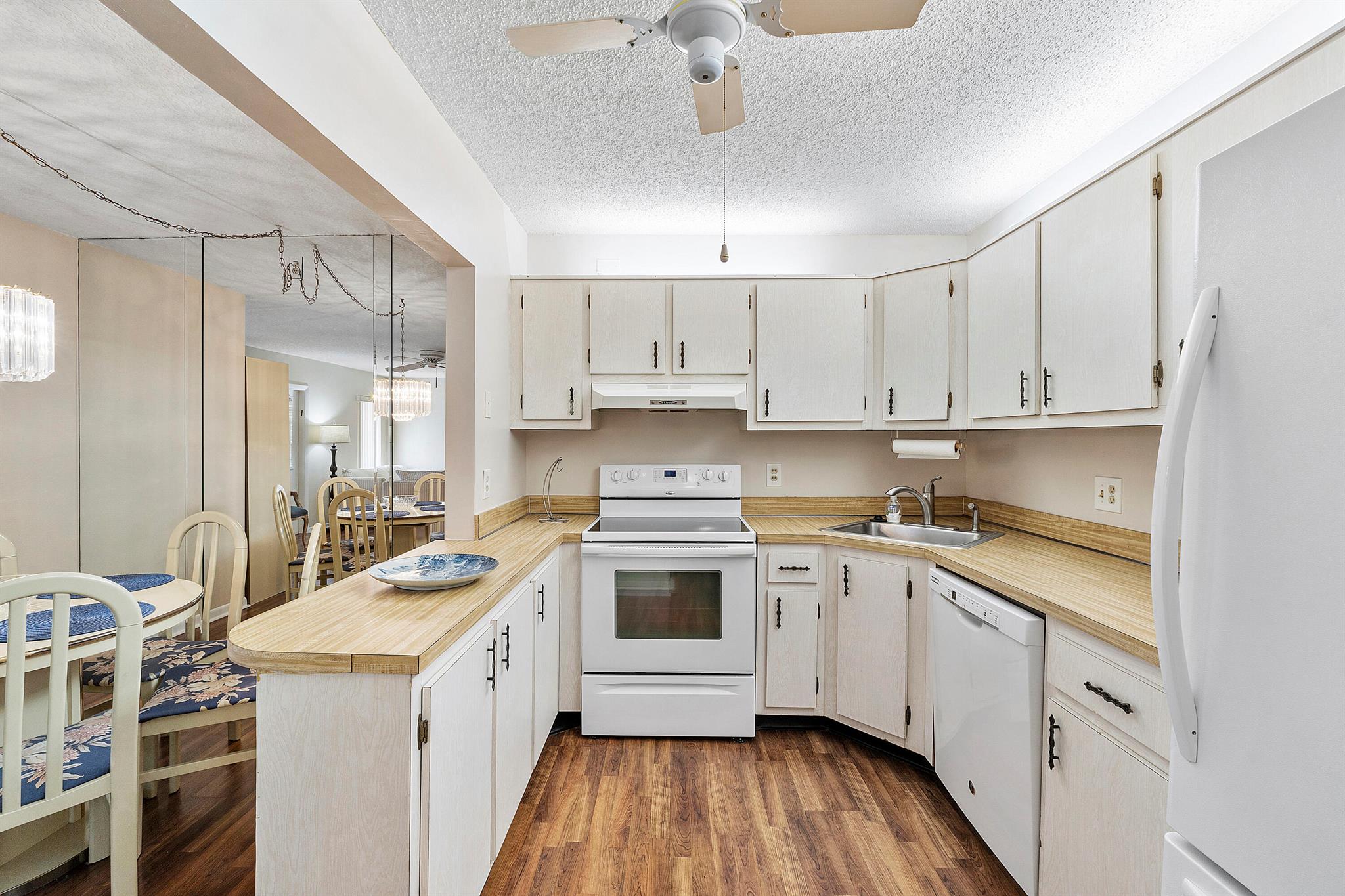 PINE RIDGE SOUTH I CONDO - Residential