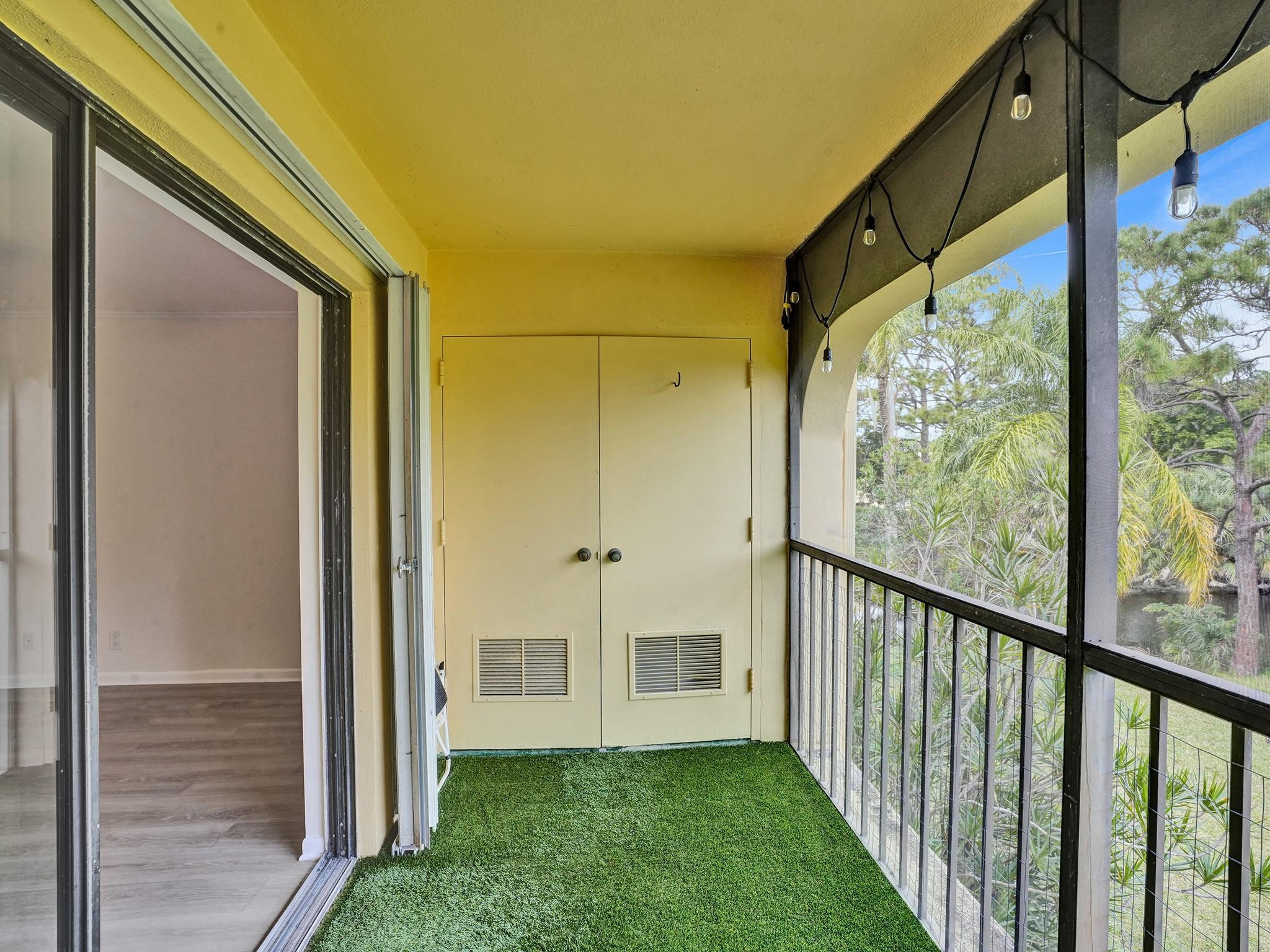 Boca Terrace - Residential Lease