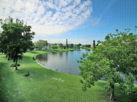 2015 Farnham 2015 Deerfield Beach FL 33442