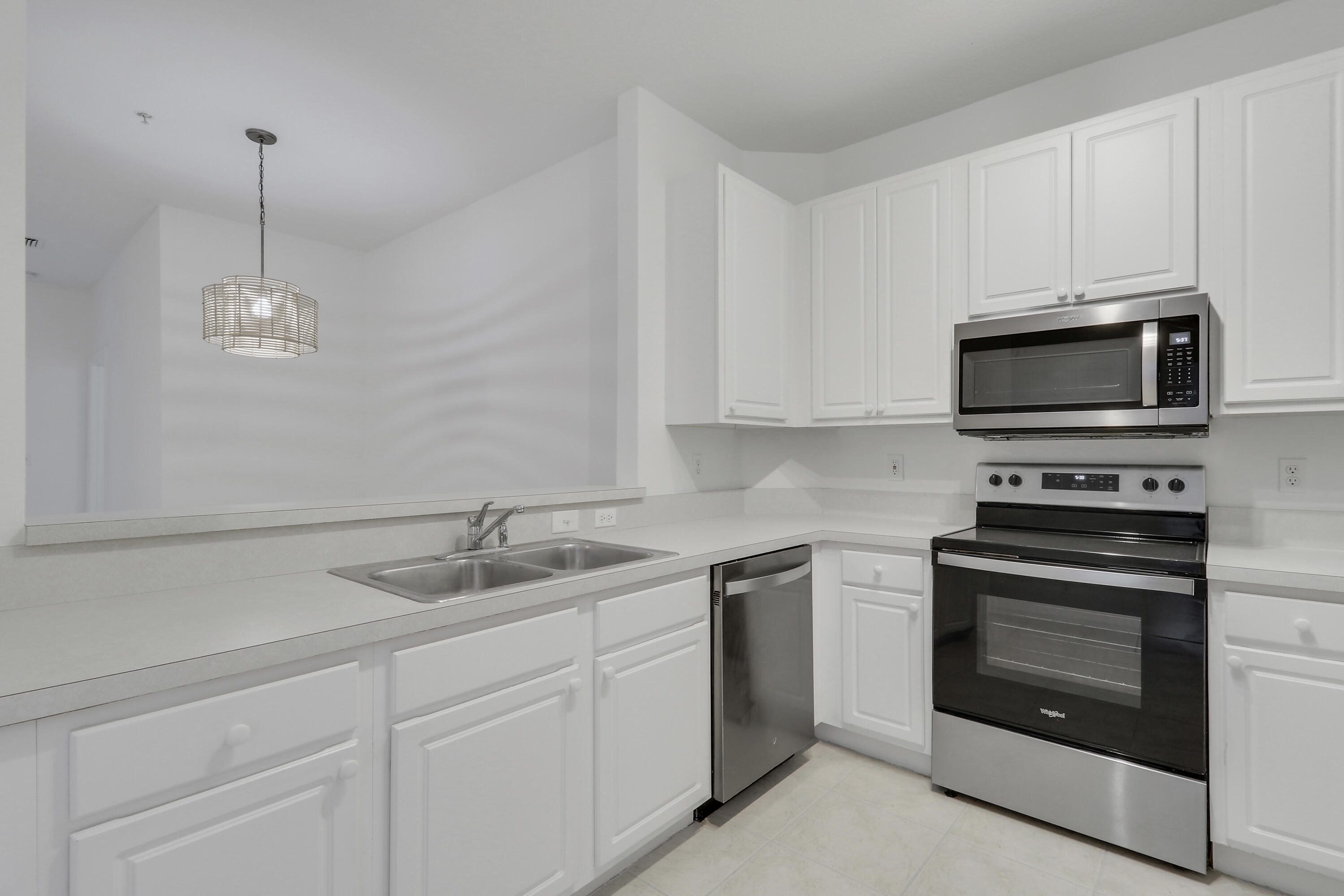 TEQUESTA TRACE CONDO - Residential