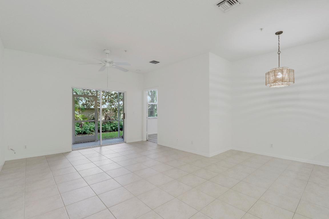 TEQUESTA TRACE CONDO - Residential