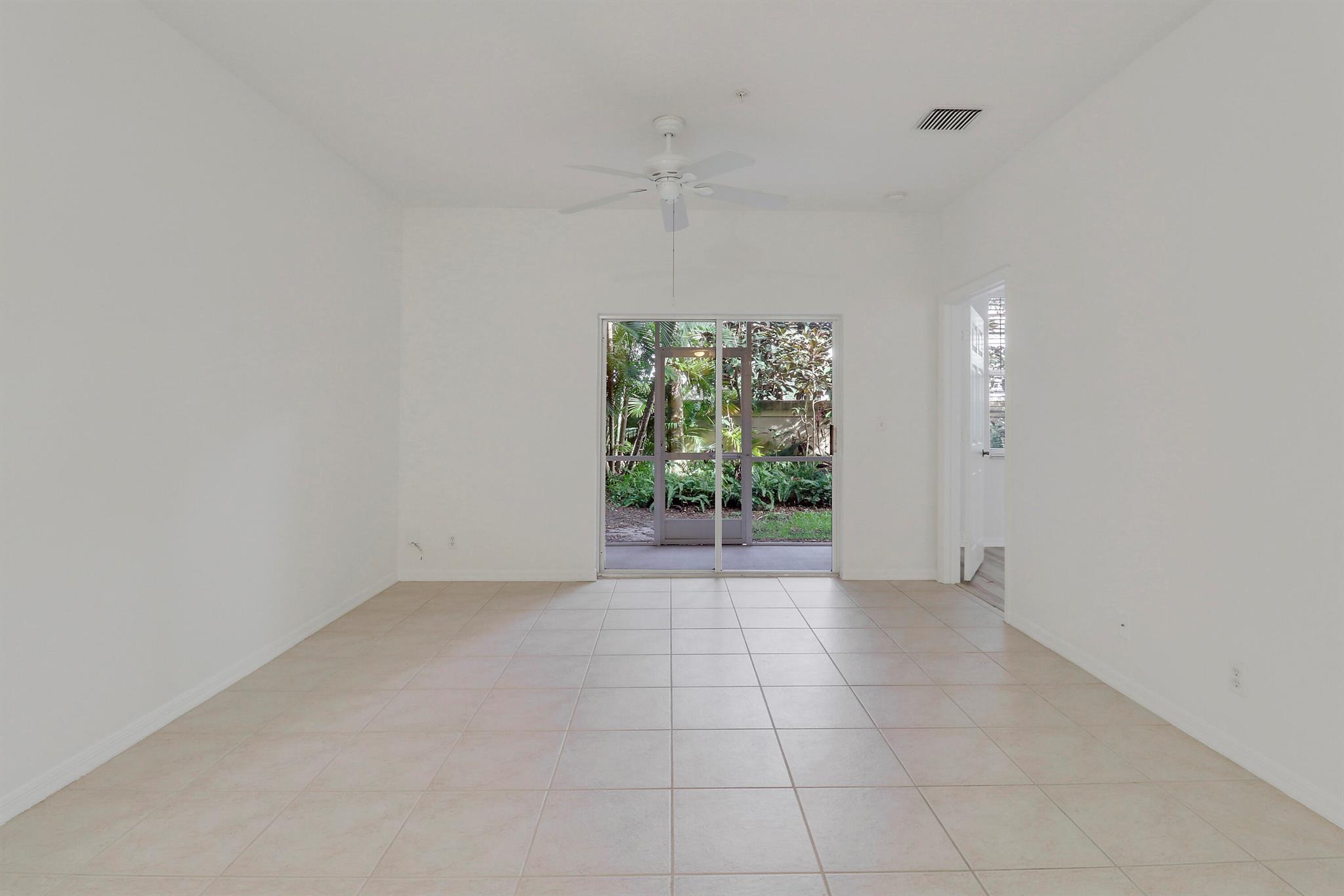 TEQUESTA TRACE CONDO - Residential
