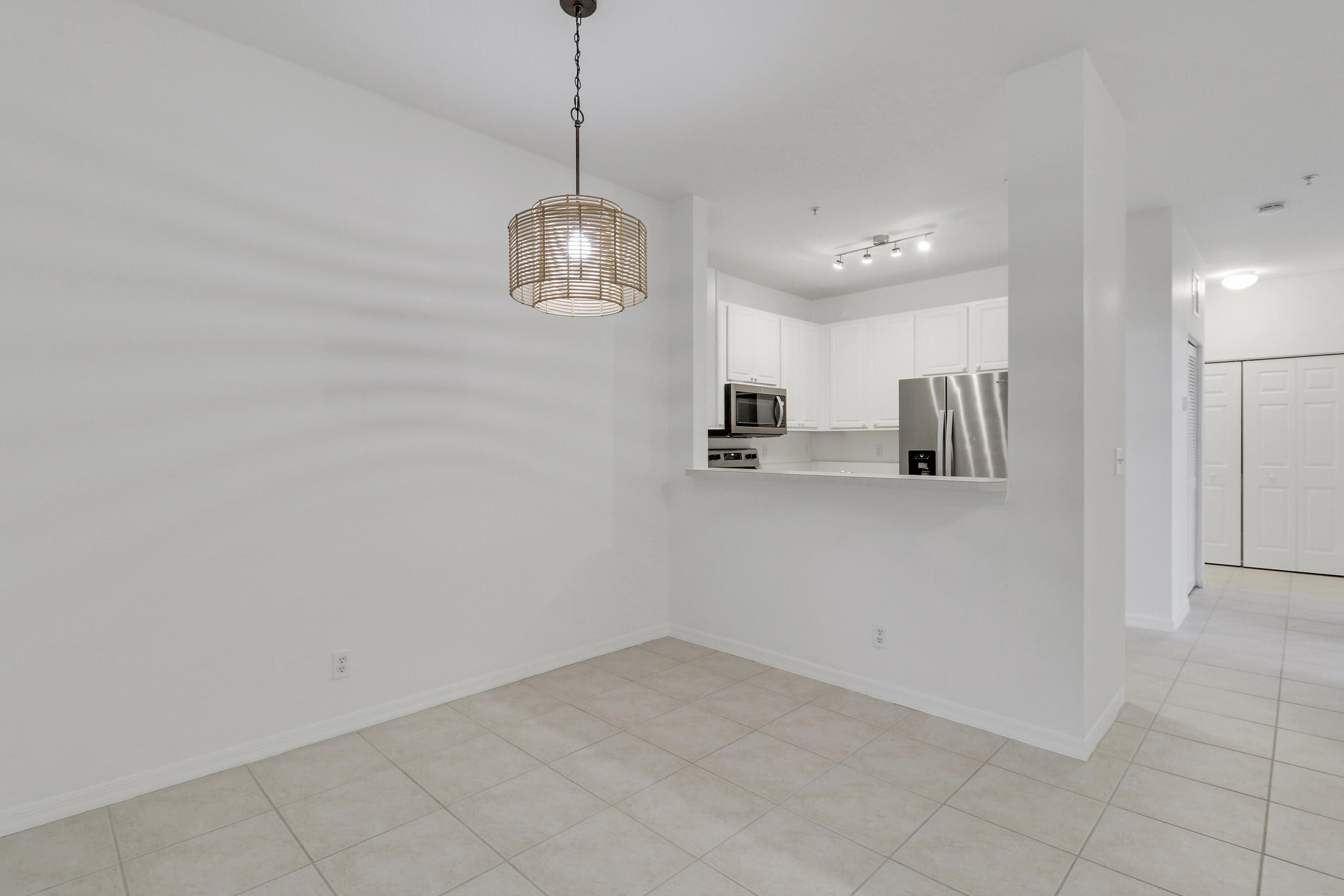 TEQUESTA TRACE CONDO - Residential
