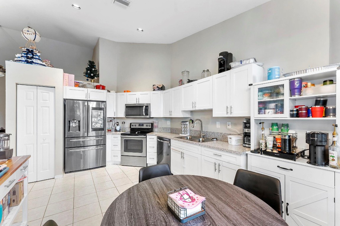 Regency Club - Residential