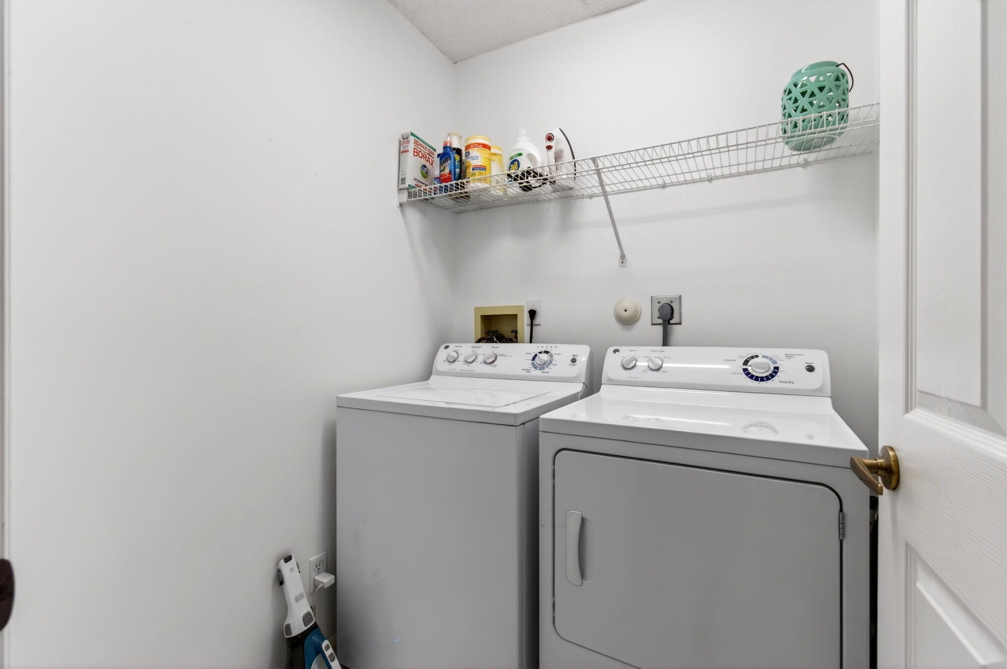 NEWPORT COVE - Residential