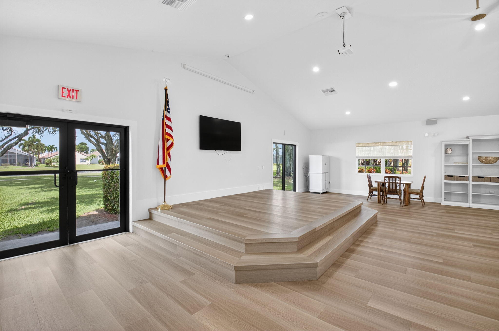 NEWPORT COVE - Residential