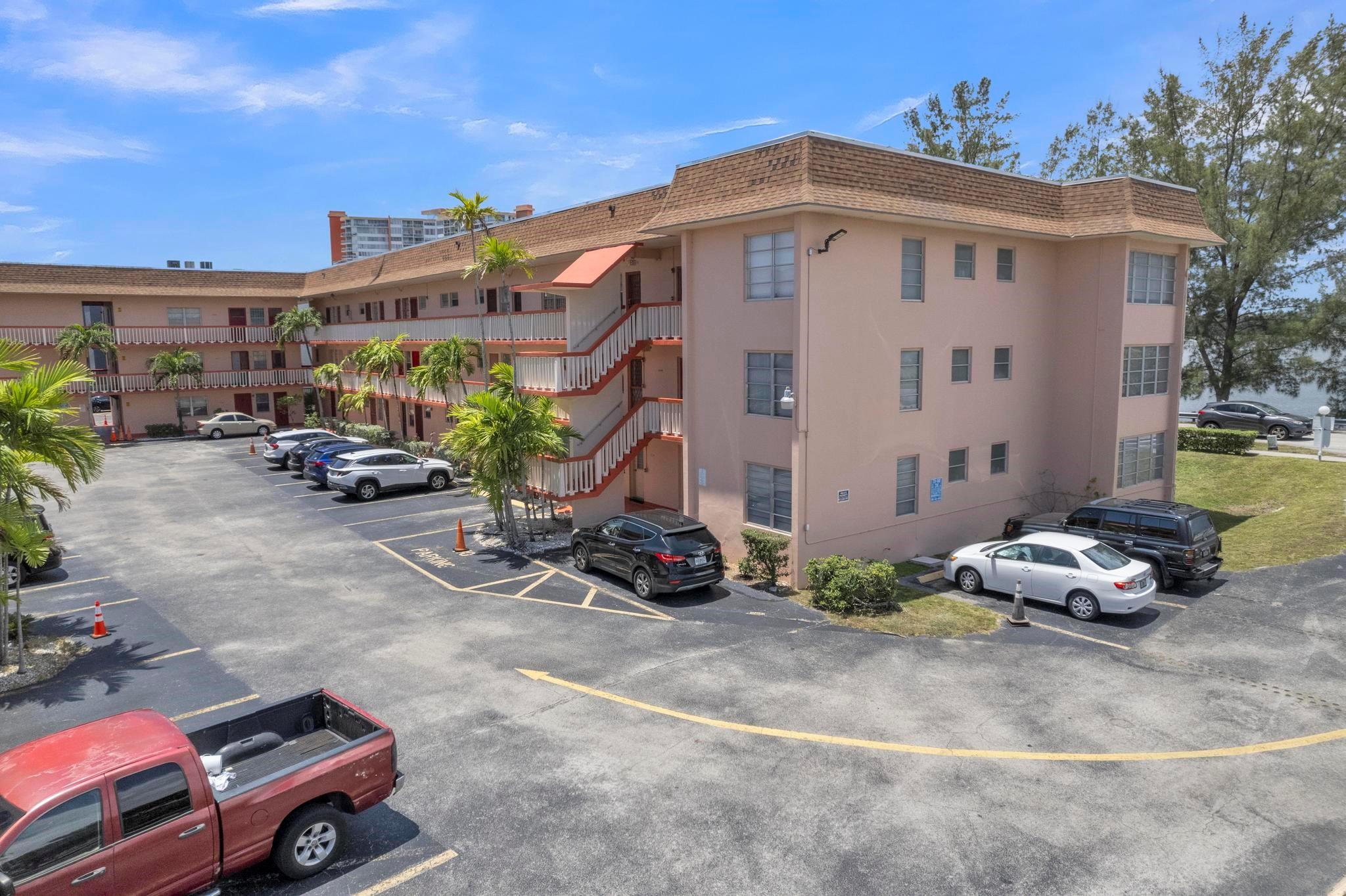 18707 NE 14th Ave 638