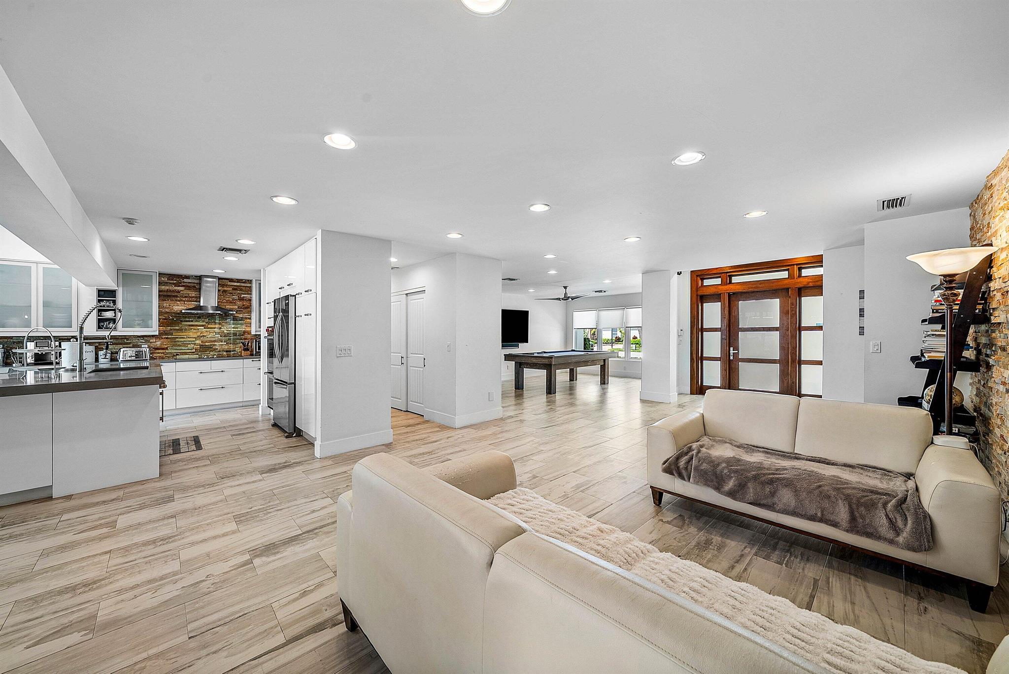 Lake Rodgers Isle - Residential