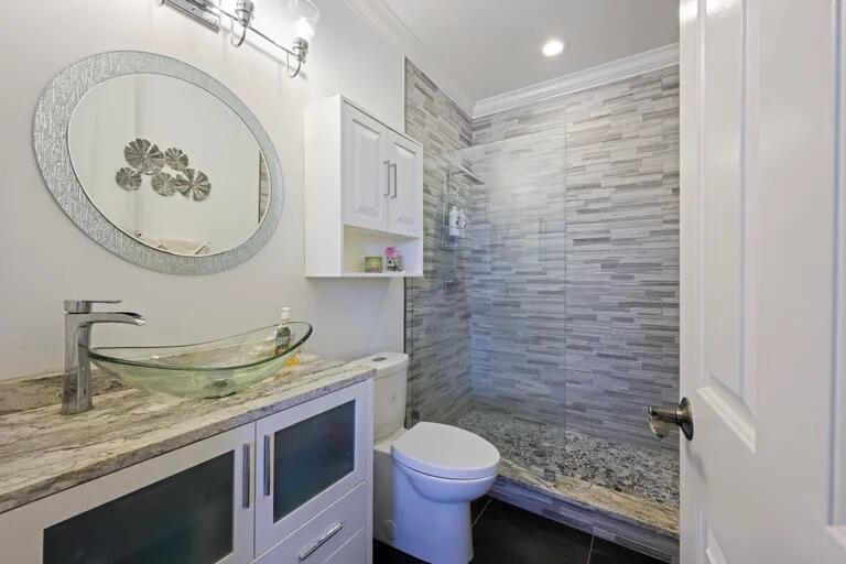 CITYSIDE CONDO - Residential