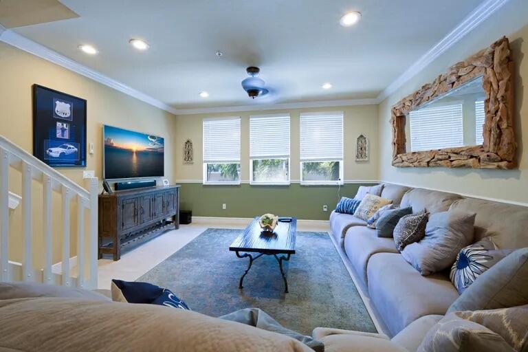 CITYSIDE CONDO - Residential