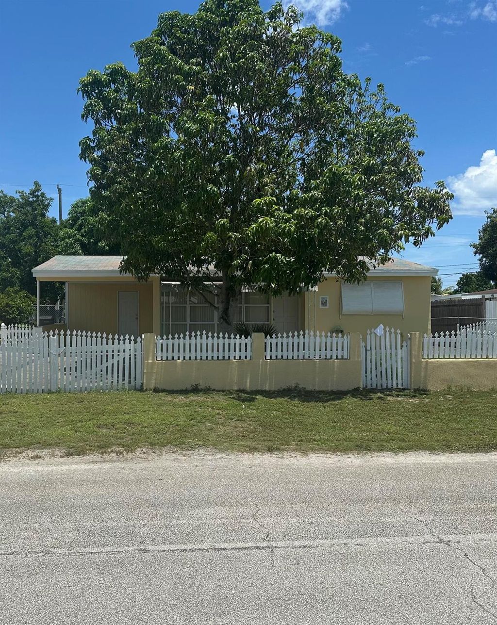 Photo of 4085 Garand Lane, West Palm Beach, FL 33406 (MLS # R11107345)