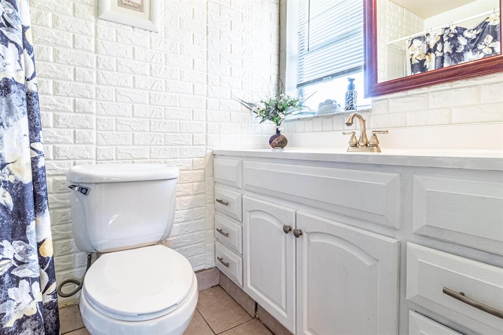 Country Manors - Residential Lease