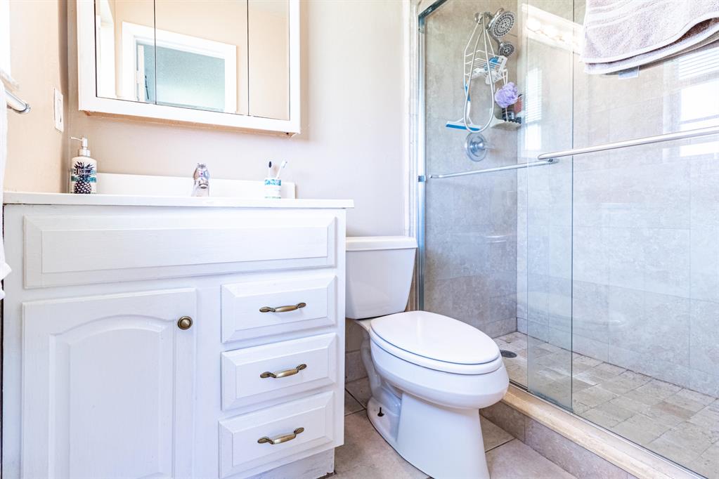 Country Manors - Residential Lease