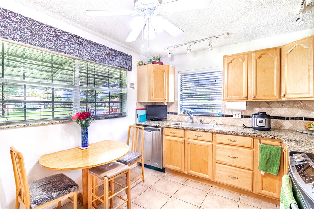 Country Manors - Residential Lease