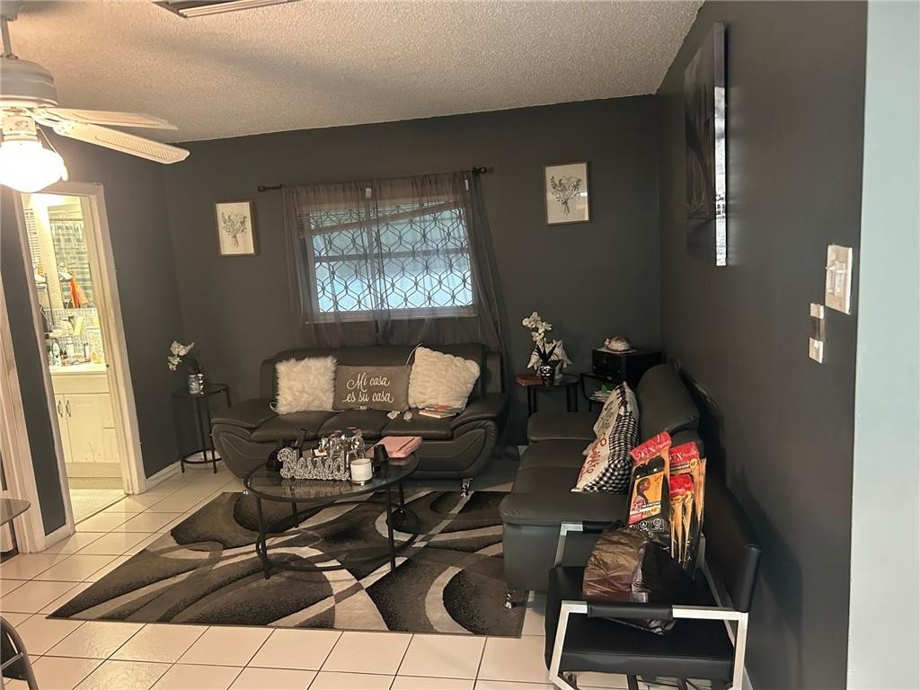 Crystal Lake 4th Sec 66-1 - Residential