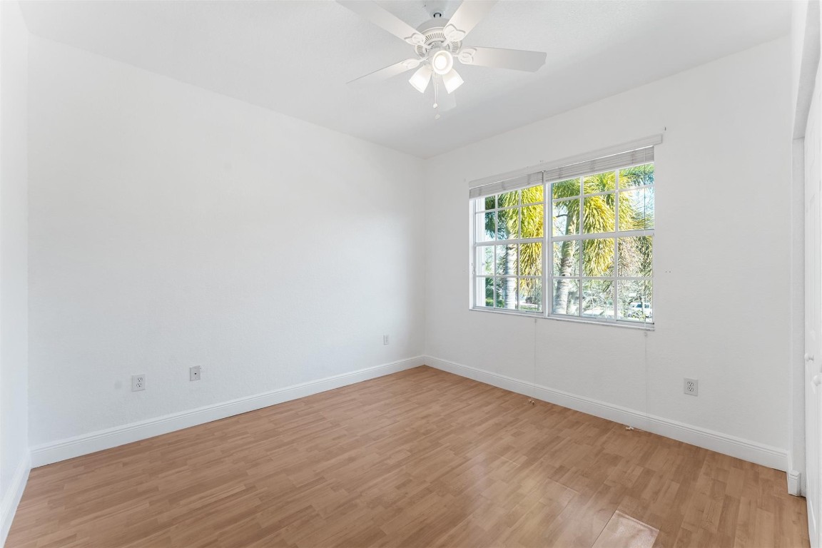 SUNSET LAKES PLAT THREE - Residential