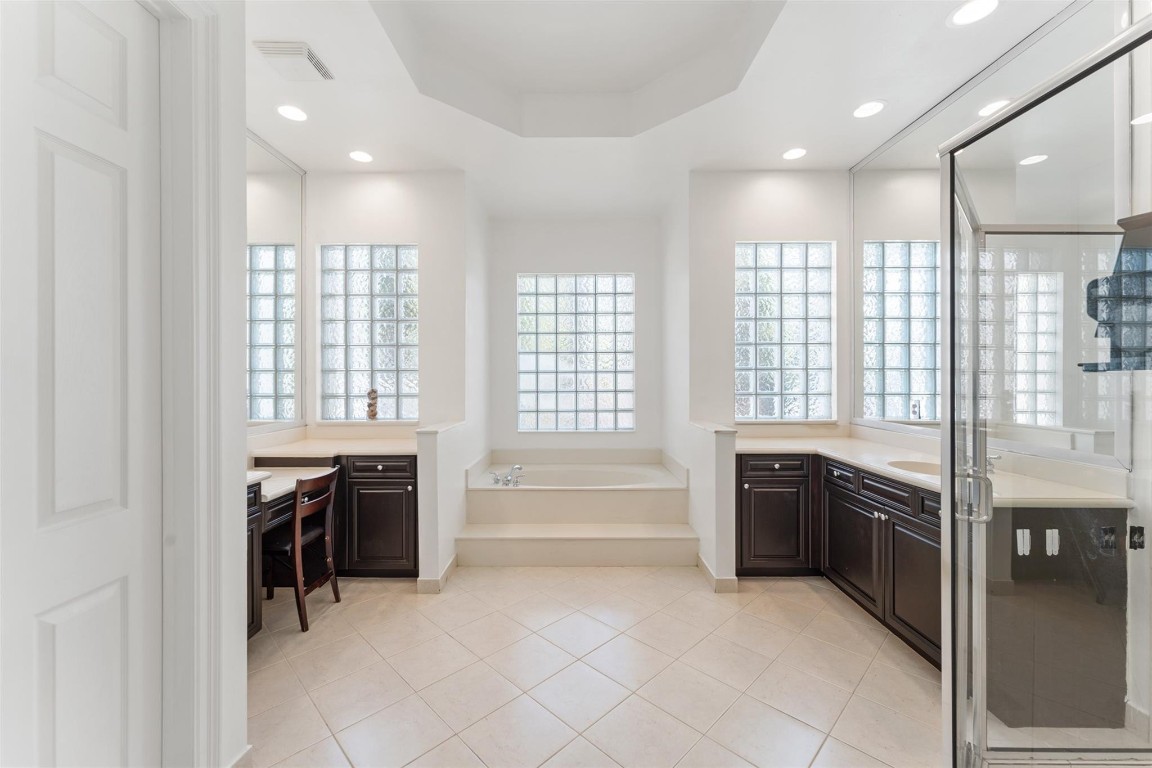 SUNSET LAKES PLAT THREE - Residential